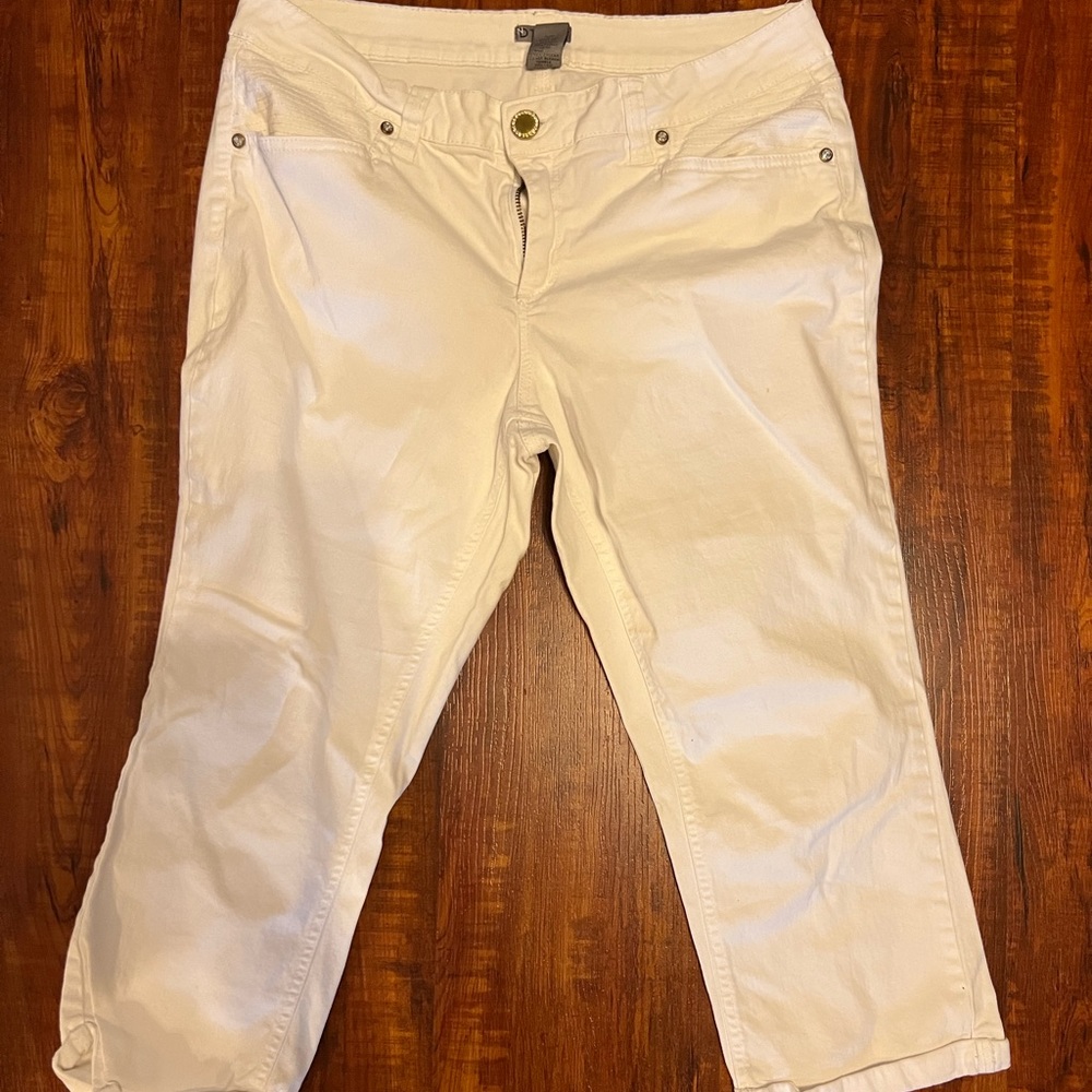 White new directions capris. Size 12